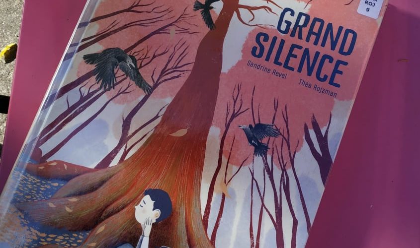 Grand silence